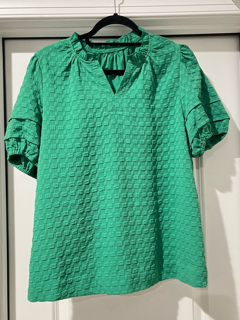 Green Ruffle-Neck Short Sleeve Top